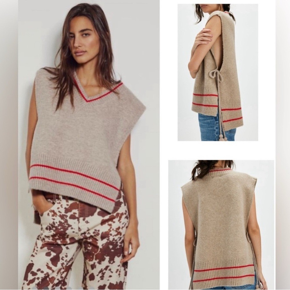 Free People All Star Stripe Poncho. Color Neutral tan red one size fringe new